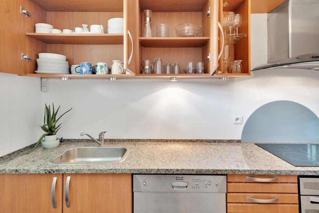 La Prom - A Two Bedroom Apartment With A Sea View Nice Extérieur photo