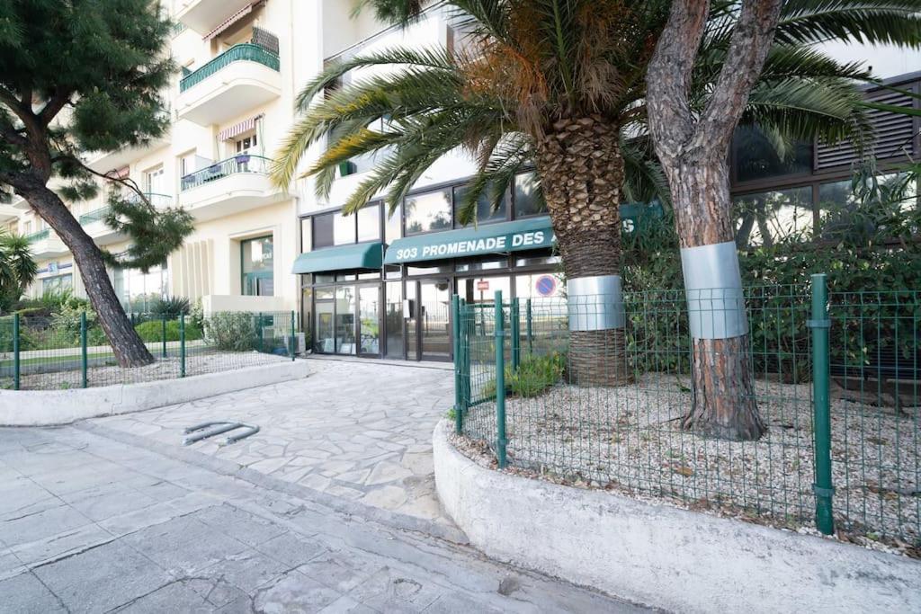 La Prom - A Two Bedroom Apartment With A Sea View Nice Extérieur photo